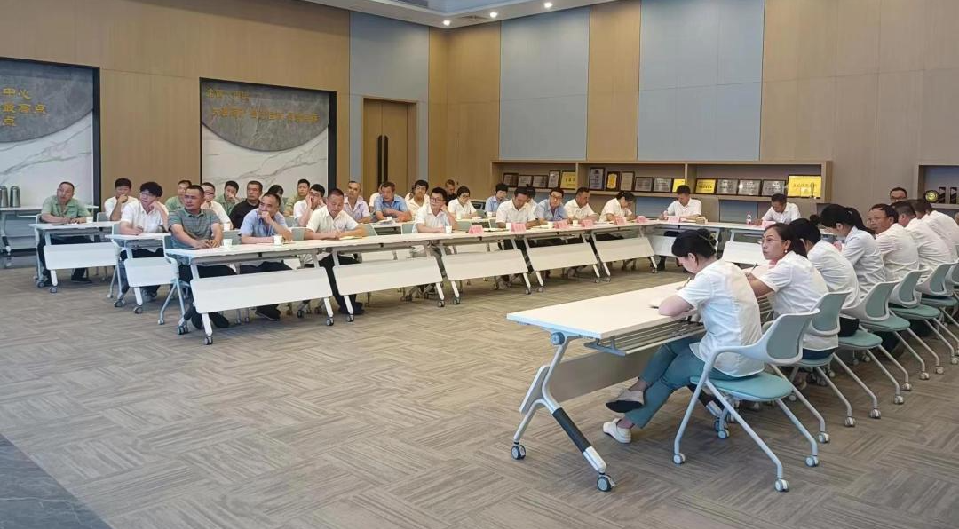 砥砺前行 共赢未来|乐动买球_乐动买球（中国）
装饰召开2023年半年度工作会议