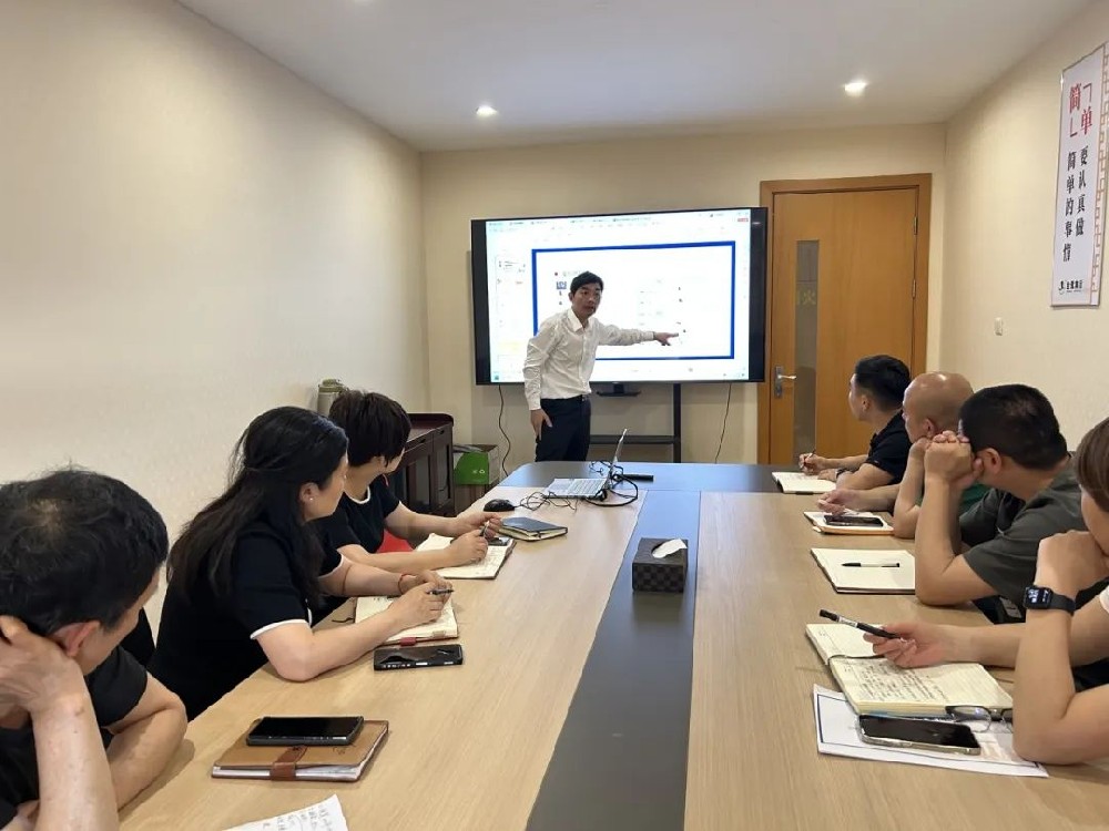 知识赋能 砺剑强兵 |乐动买球_乐动买球（中国）
家具开展营销专题培训
