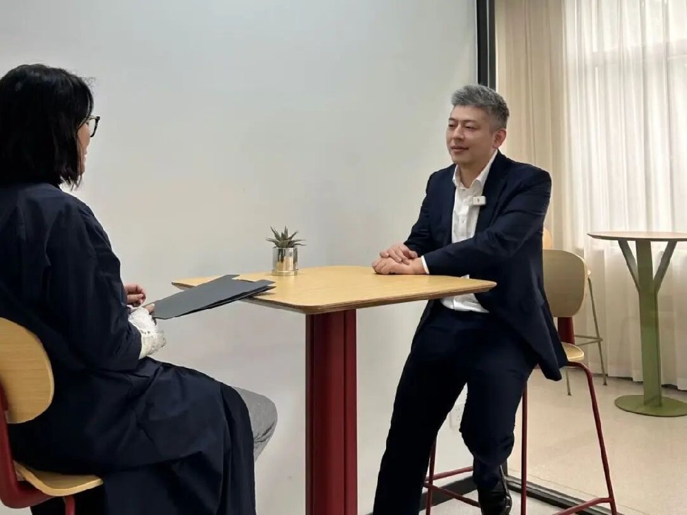 交流互鉴 携手并进——杭州家具商会秘书处一行走访乐动买球_乐动买球（中国）
家具